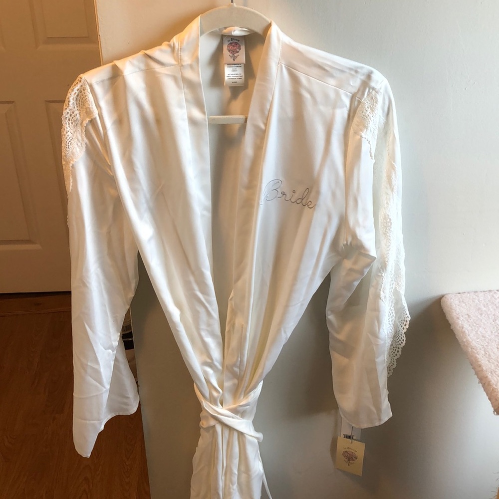“Bride” satin and lace robe